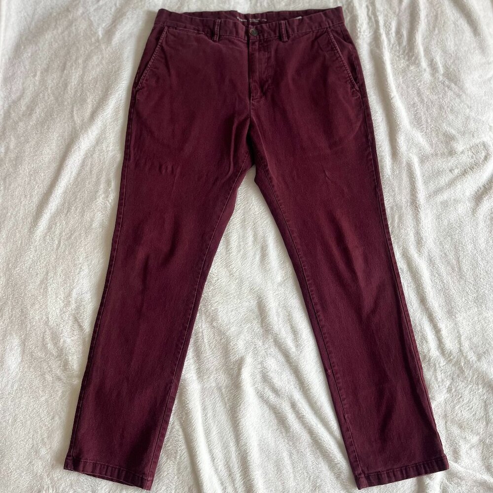 Old Navy Ultimate Slim Built In Flex Pants Men's 34 x 30 Purple Stylish Slim Fit